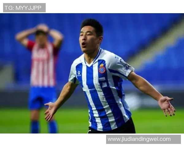 《442评选全球百大足球巨星排行榜分析与传奇球员背后的故事》 《442评选全球百大足球巨星排行榜分析与传奇球员背后的故事》