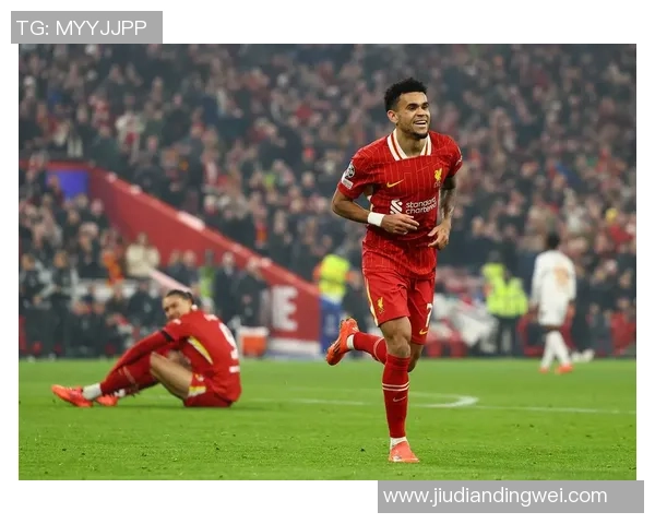 不同时代足球巨星风采展现与历史轨迹解析 不同时代足球巨星风采展现与历史轨迹解析