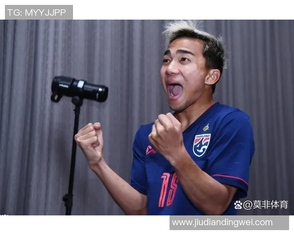 巨星再掀转会风波豪门争锋上演世纪大战引爆足坛热议